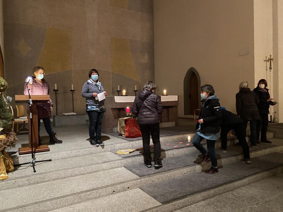 Alle dürfen sich ein Präsent abholen.