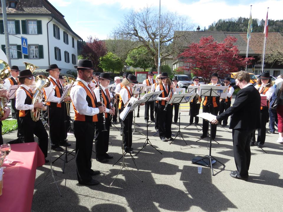 Ständchen beim Apéro