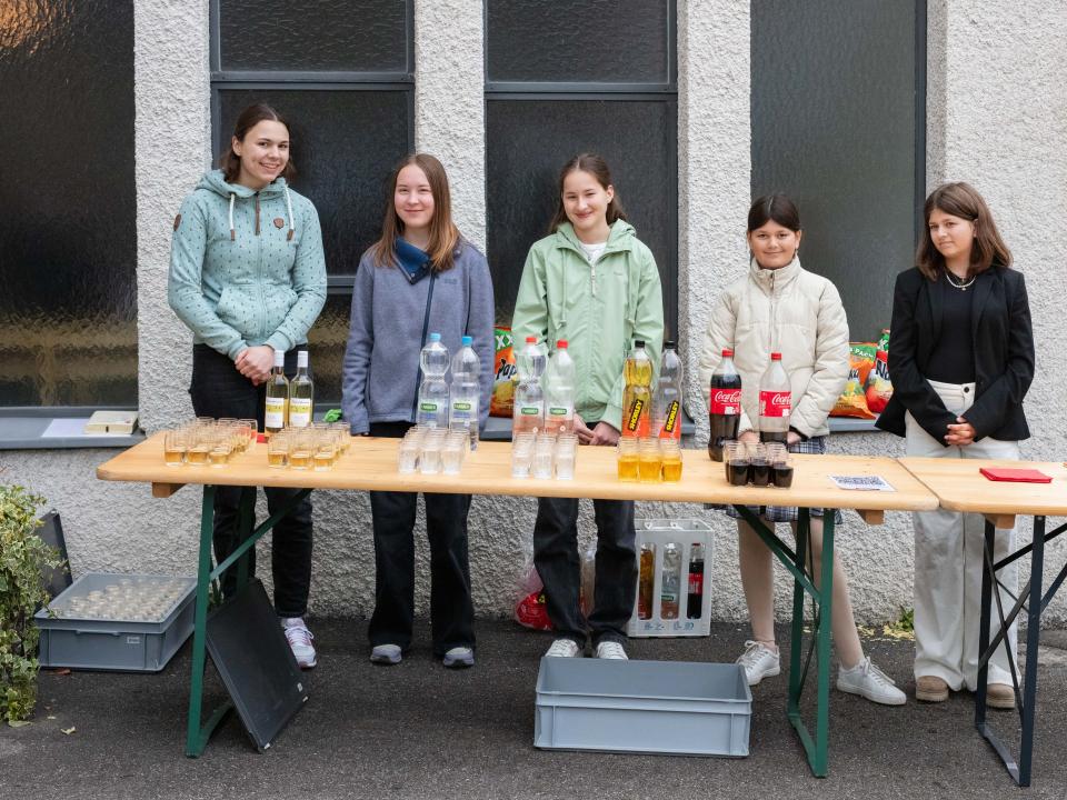 Nette Bedienung am Apéro