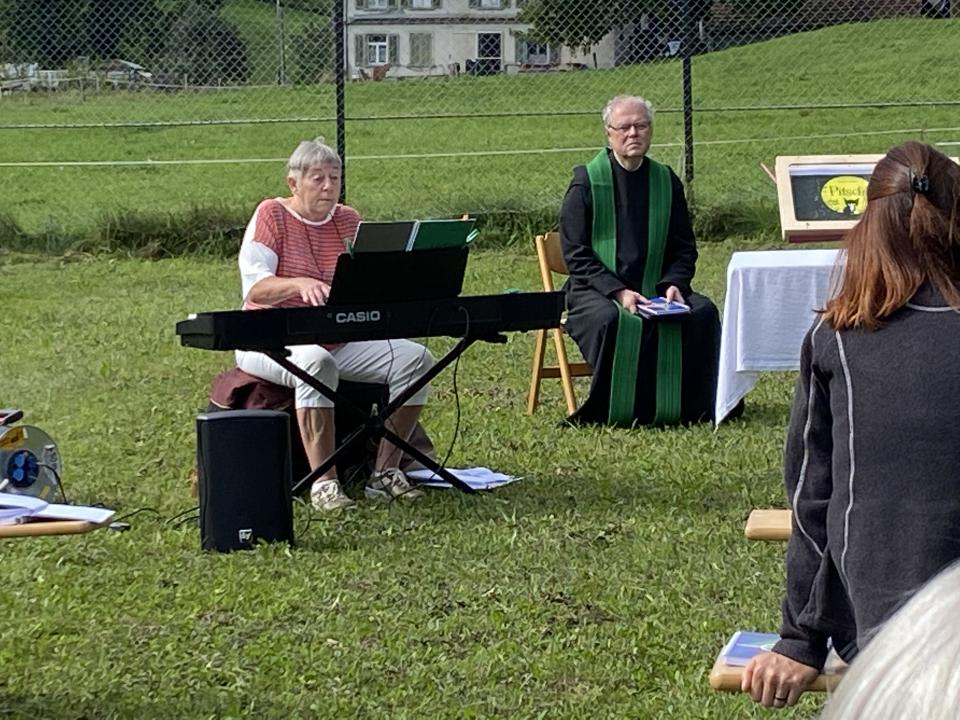 ökumenischer Feldgottesdienst in Schurten