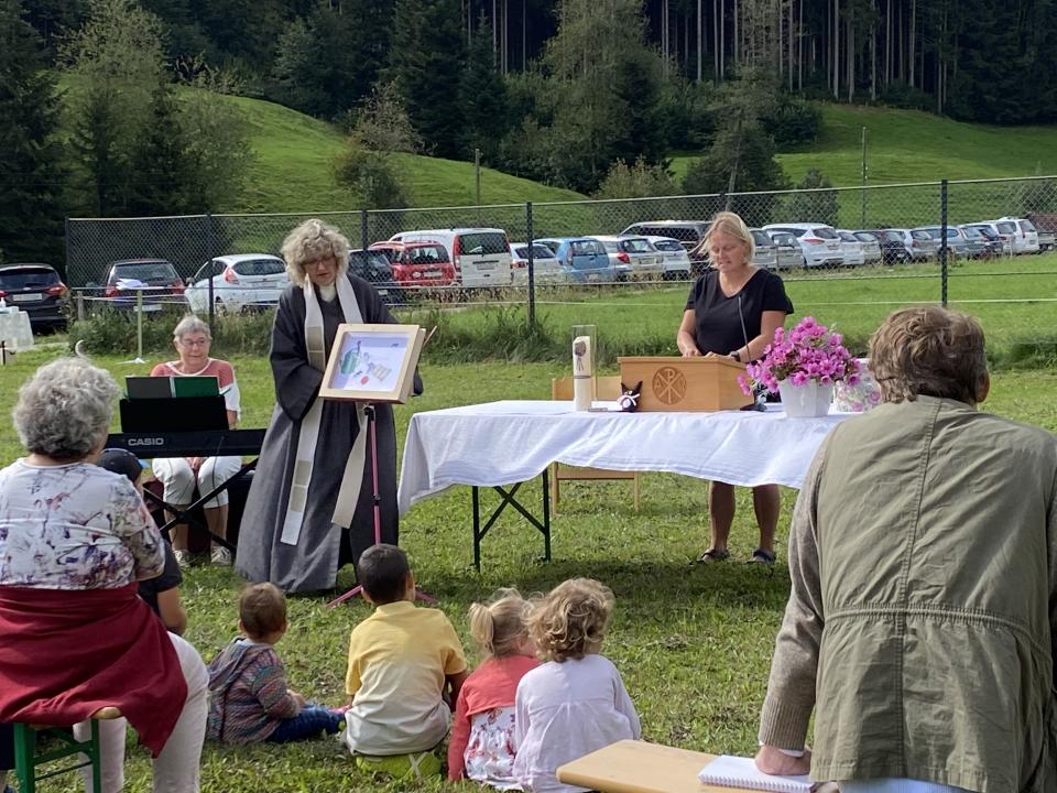 ökumenischer Feldgottesdienst in Schurten