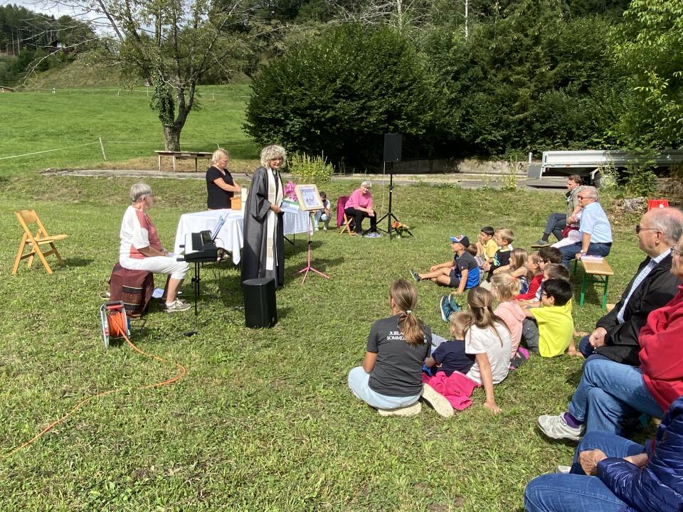ökumenischer Feldgottesdienst in Schurten