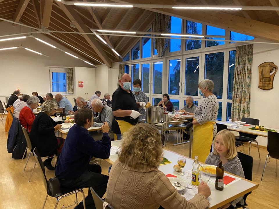 Suppenessen im evang. Kirchgemeindehaus Dussnang