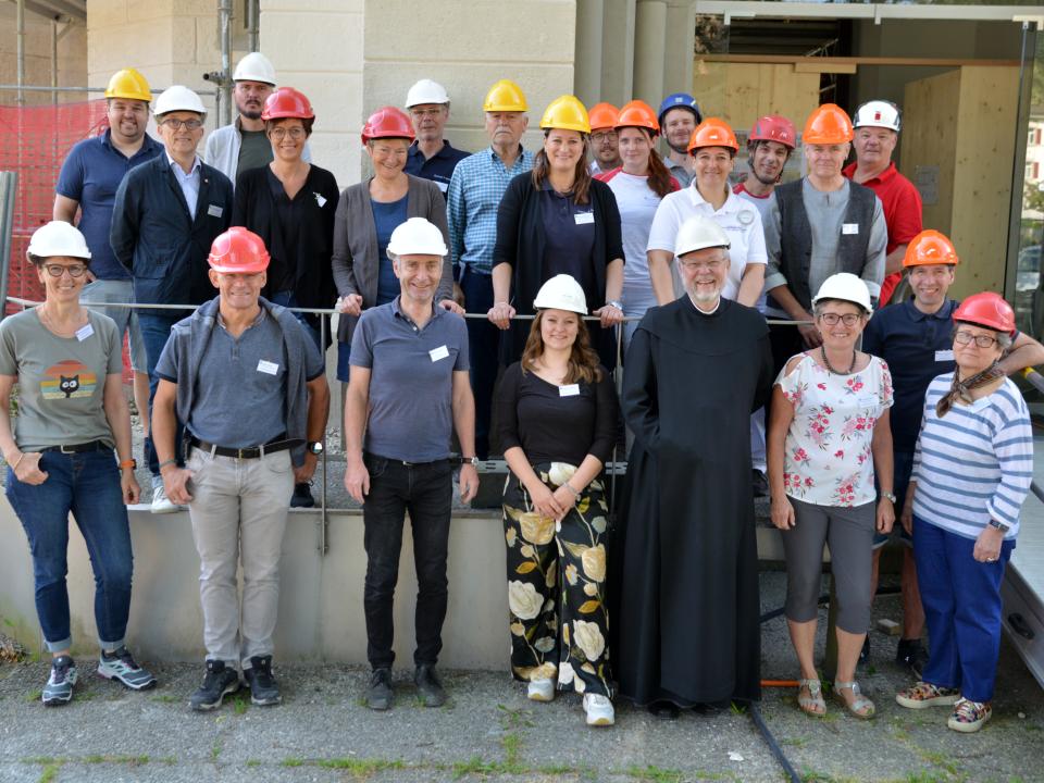 Helferteam mit Baukommission/Architekt/Handwerker