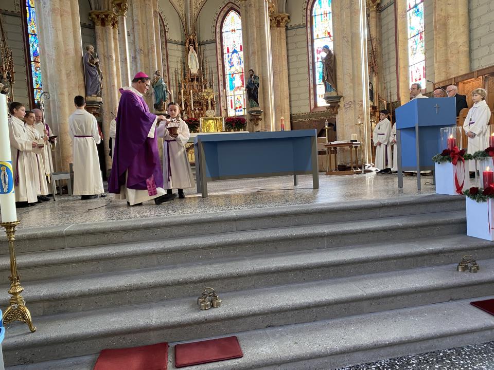 Weihwasser-Besprengung