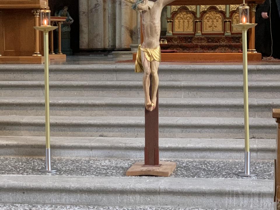 Sehet am Kreuze gehangen