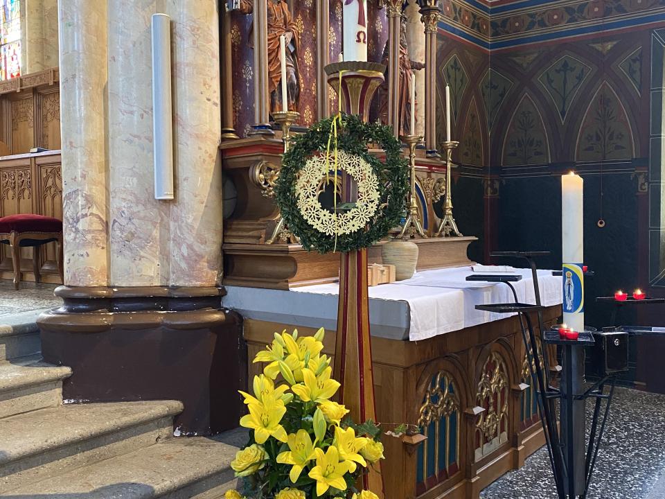 Osterkerze am Ostersonntag 