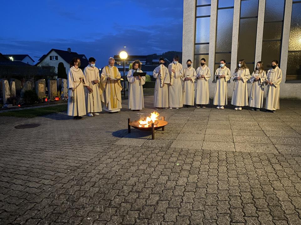 Osterfeuer in Bichelsee