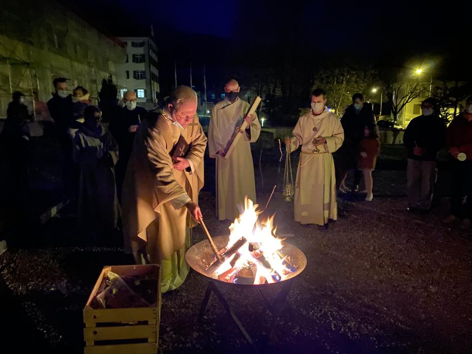 Entzündung der Osterkerze