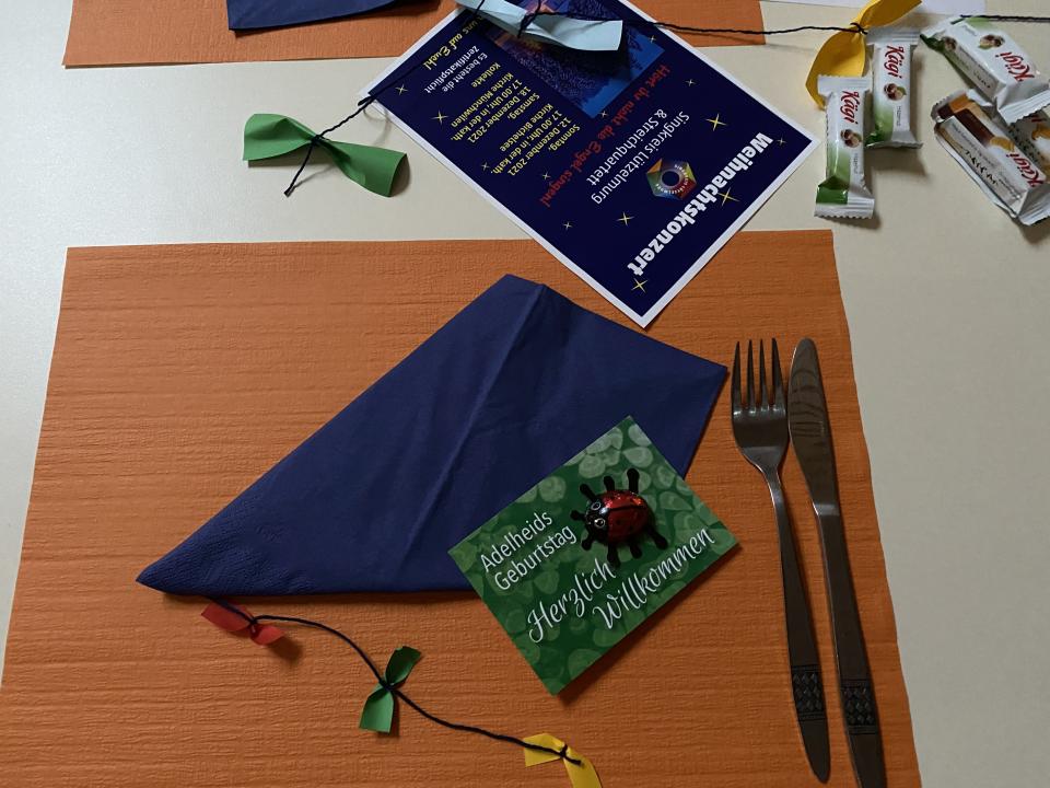 Tischdekoration liebevoll gestaltet