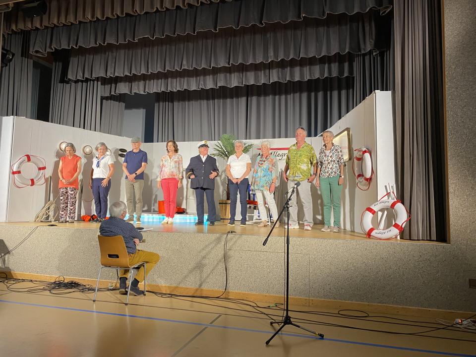 verdienter Applaus für die Schauspielenden