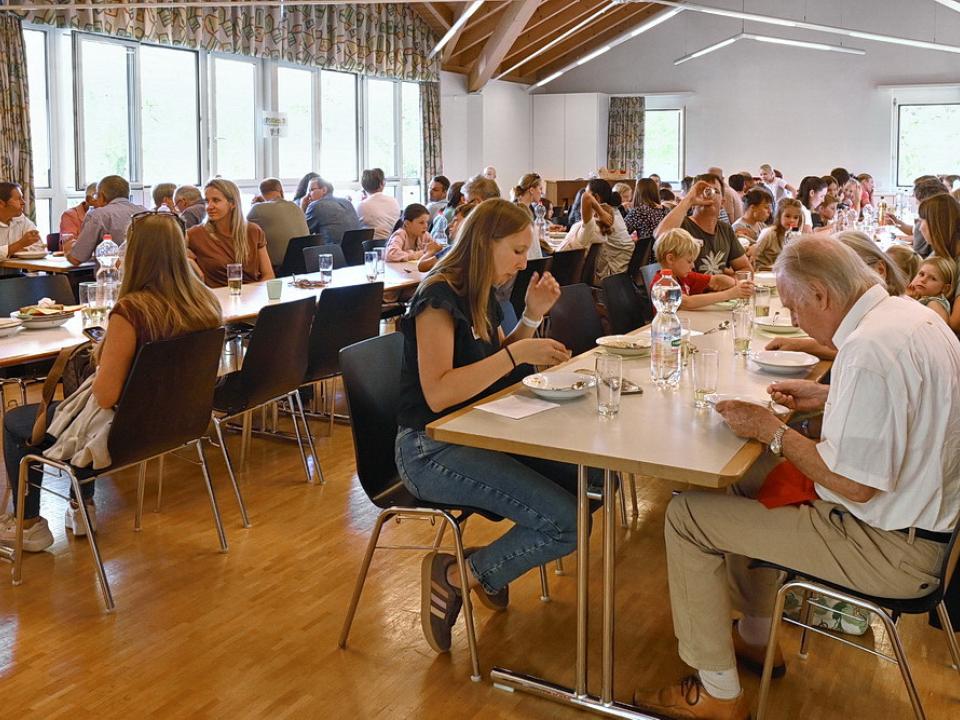 Gemeinsames Mittagessen