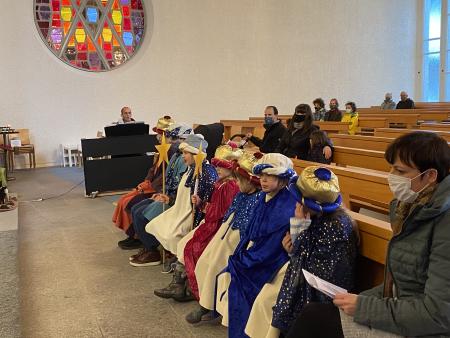 Peter Baumann untermauert instrumental und mit Sologesang