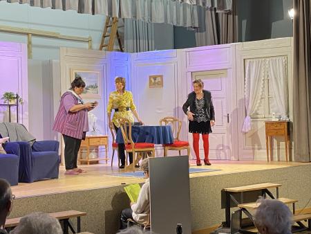 Frauen schliessen sich zusammen