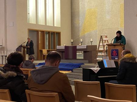 Anita Stark und Sonja Koch am Rednerpult