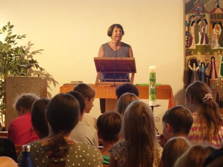 Anita Stark spricht über die Wegweiser des Herzens