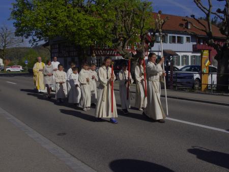 Einzug Erstkommunion in Bichelsee
