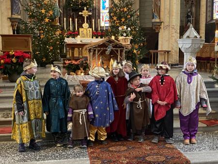 stellvertretende Sternsingergruppe