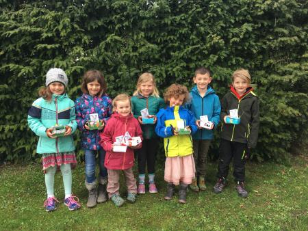 Ein Grüppchen Kinder