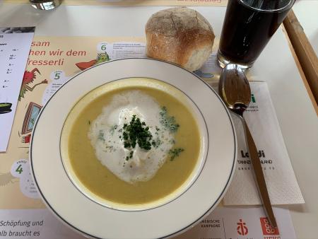 feine Gemüsecrèmesuppe