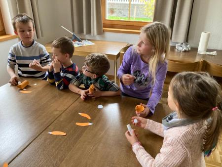 Die "Grossen" helfen den "Kleineren".. :)