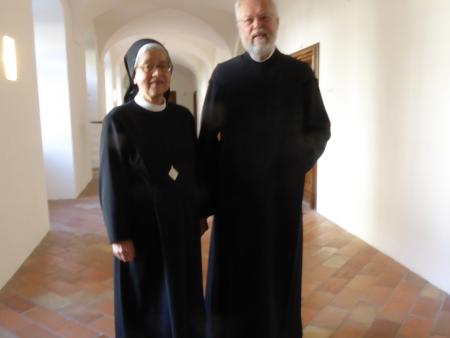 Sr. Simone Buchs und P. Gregor Brazerol