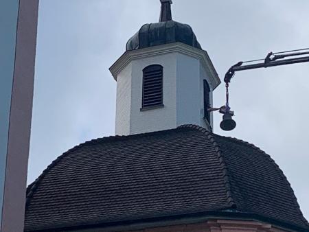 Griff nach der Glocke