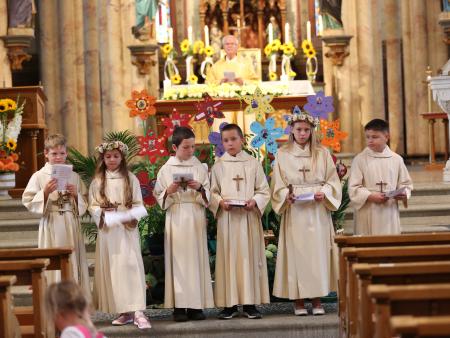 Singen auf der Altartreppe