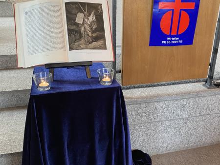 aufgeschlagene Bibel