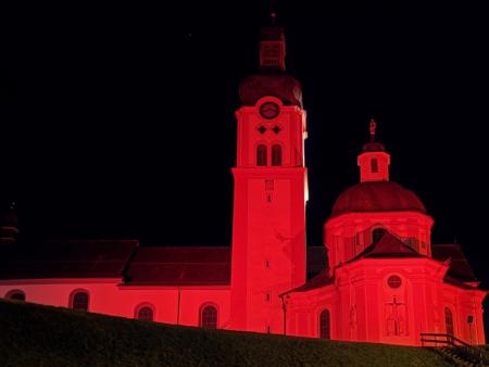 Red Week - Klosterkirche Fischingen leuchtet erneut rot 